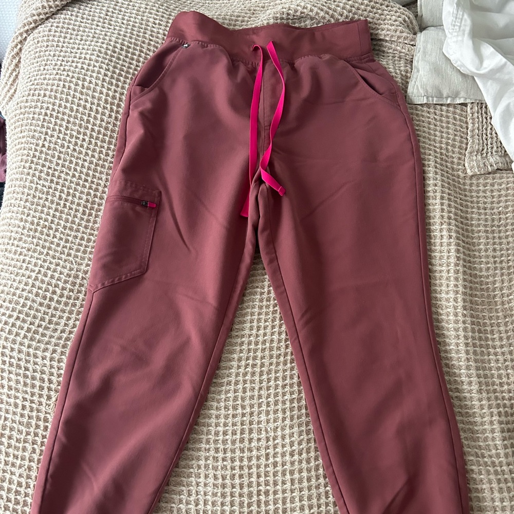 FIGS high waisted Zamora joggers, BARELY USED